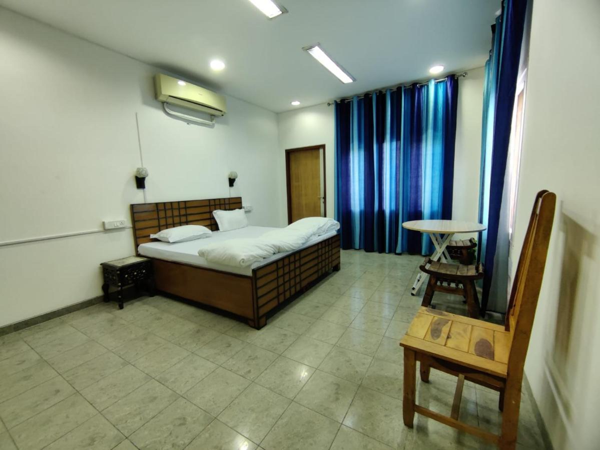 A Sleepy Fox Hostel Új-Delhi Kültér fotó